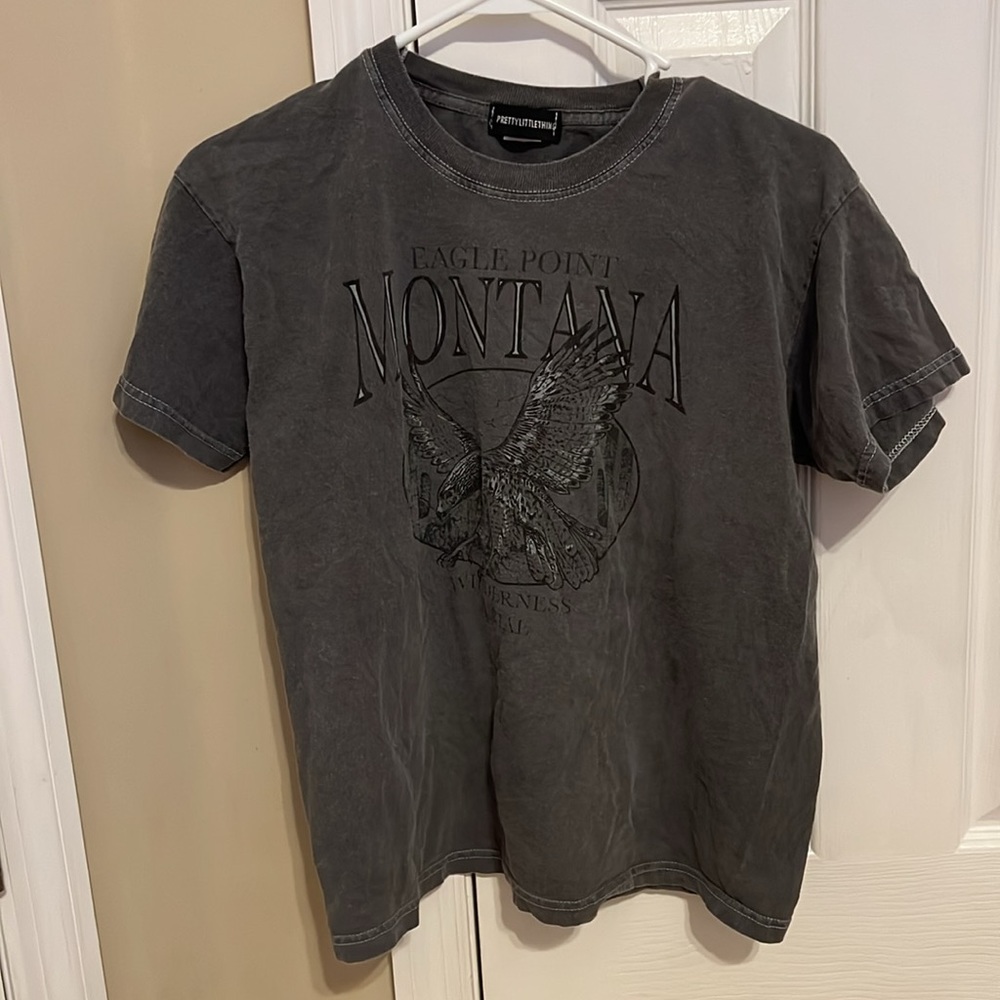Graphic Tee - Pretty Little Thing